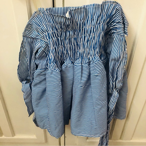 Blue & white embroidered top - Picture 7 of 7